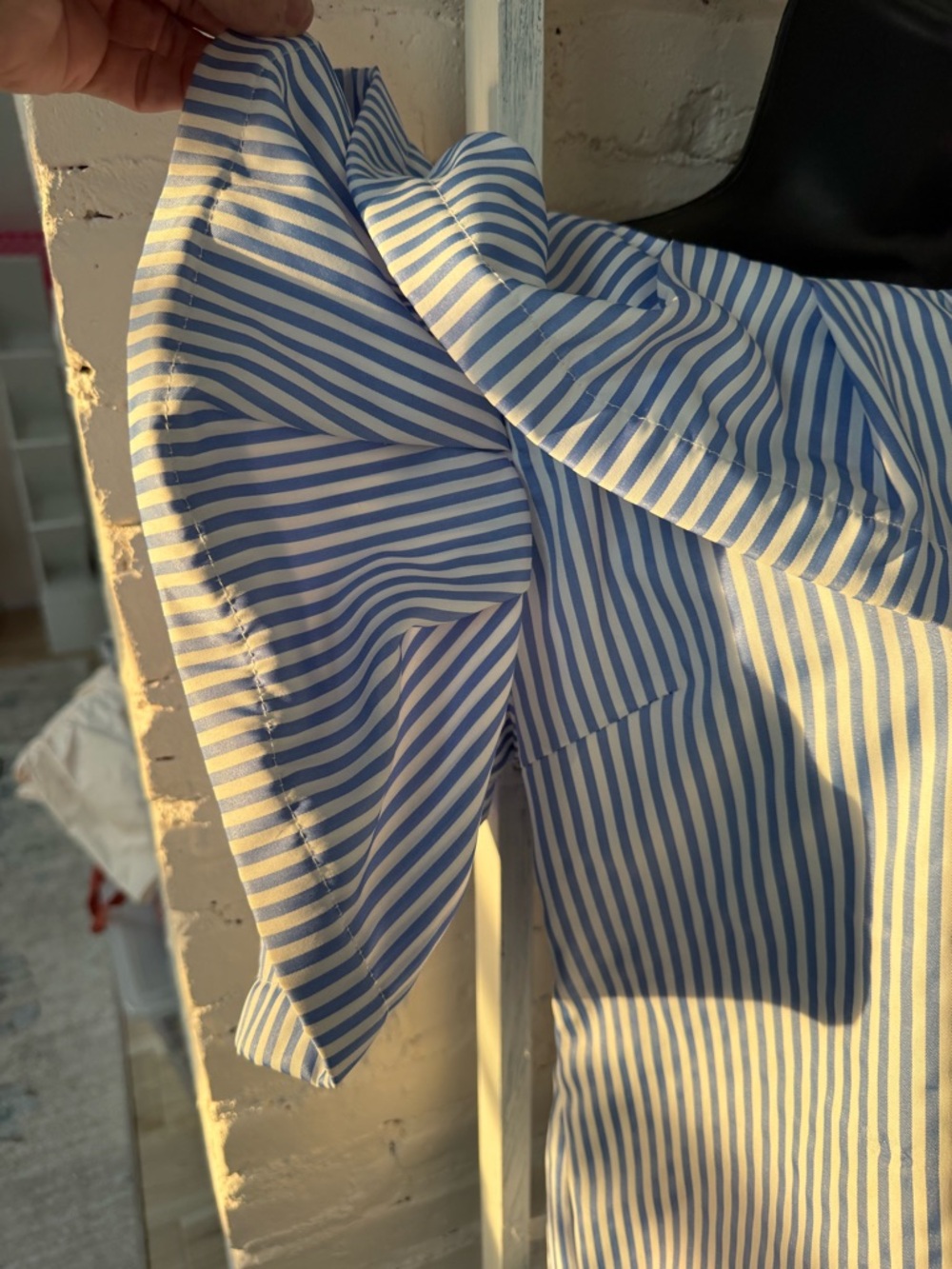 Garcia Blue & White Striped Off-Shoulder/on shoulder Ruffle structured blouse - Picture 5 of 11